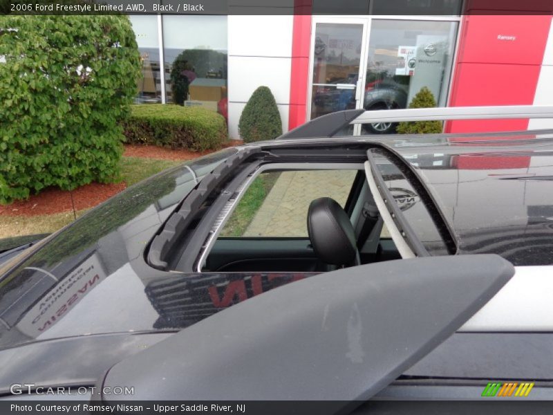 Black / Black 2006 Ford Freestyle Limited AWD