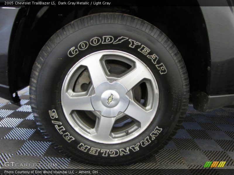 Dark Gray Metallic / Light Gray 2005 Chevrolet TrailBlazer LS