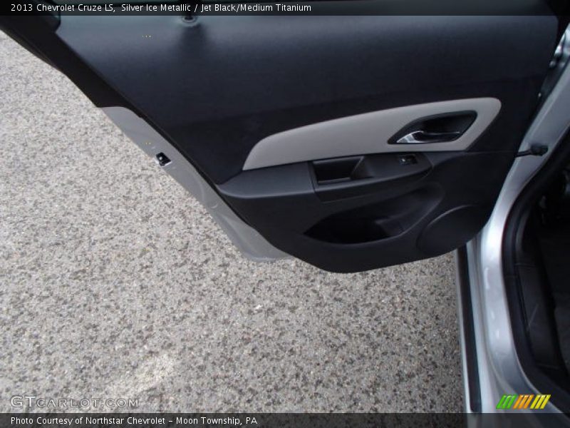 Silver Ice Metallic / Jet Black/Medium Titanium 2013 Chevrolet Cruze LS