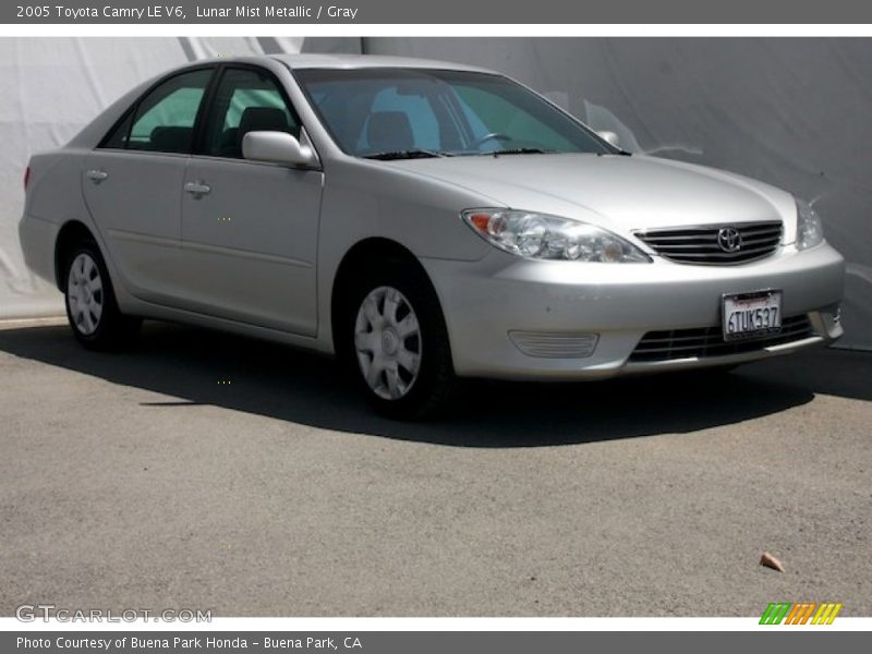 Lunar Mist Metallic / Gray 2005 Toyota Camry LE V6