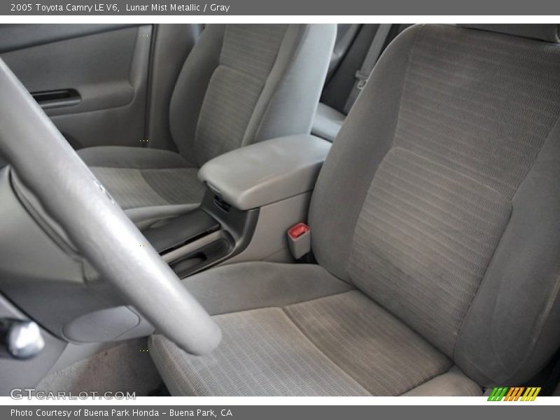 Lunar Mist Metallic / Gray 2005 Toyota Camry LE V6