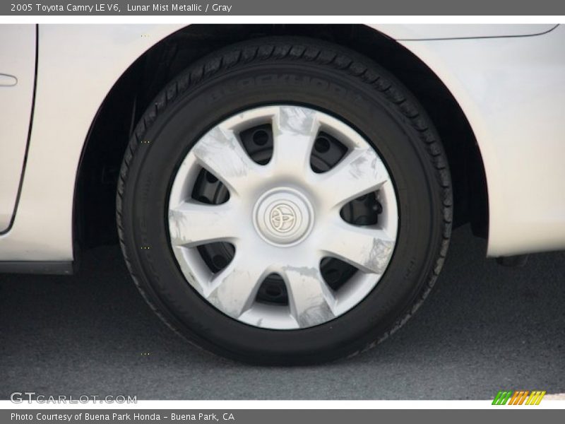 Lunar Mist Metallic / Gray 2005 Toyota Camry LE V6