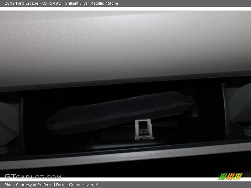 Brilliant Silver Metallic / Stone 2009 Ford Escape Hybrid 4WD