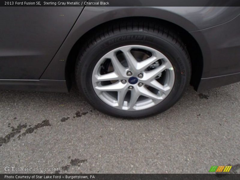 Sterling Gray Metallic / Charcoal Black 2013 Ford Fusion SE