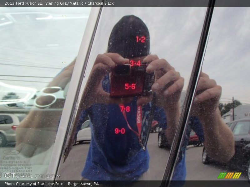 Sterling Gray Metallic / Charcoal Black 2013 Ford Fusion SE