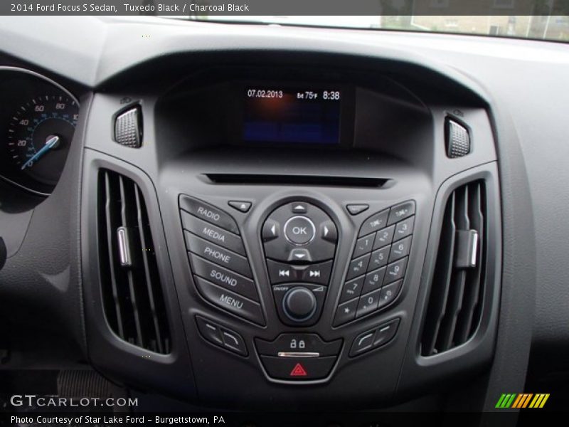 Controls of 2014 Focus S Sedan