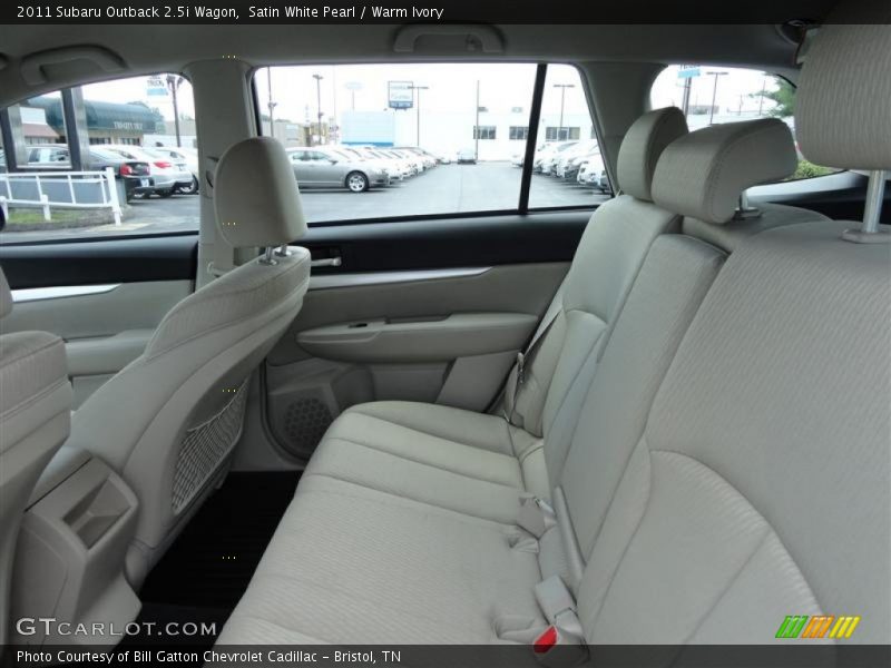 Satin White Pearl / Warm Ivory 2011 Subaru Outback 2.5i Wagon