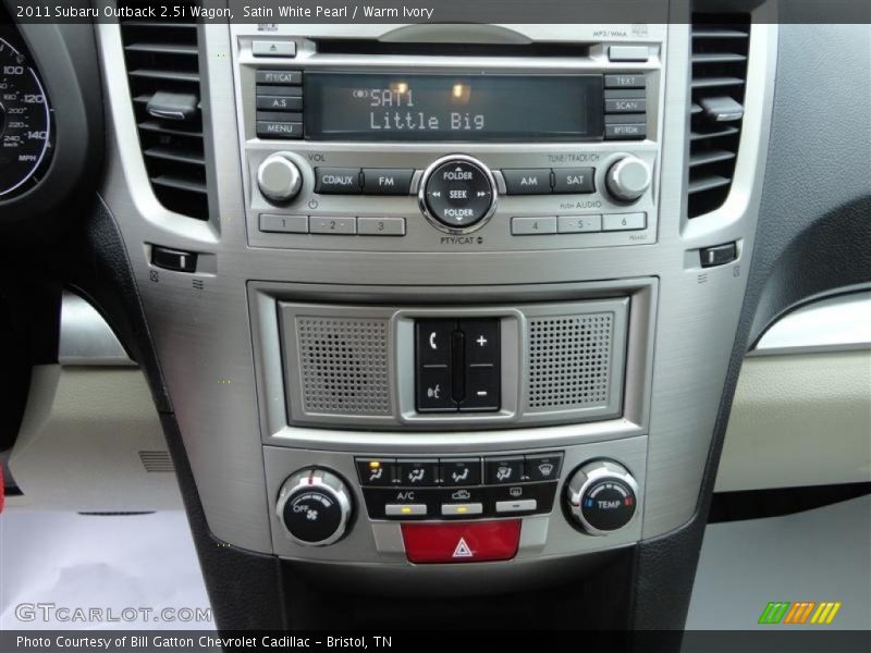 Satin White Pearl / Warm Ivory 2011 Subaru Outback 2.5i Wagon
