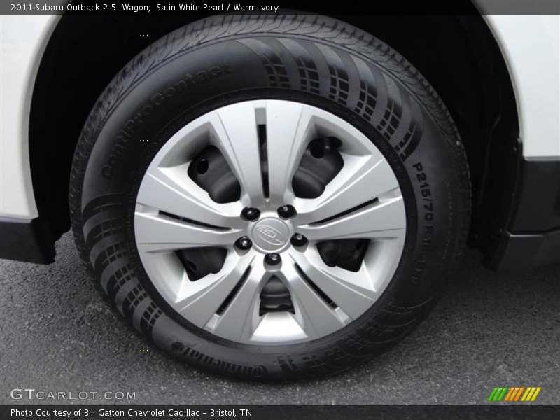 Satin White Pearl / Warm Ivory 2011 Subaru Outback 2.5i Wagon