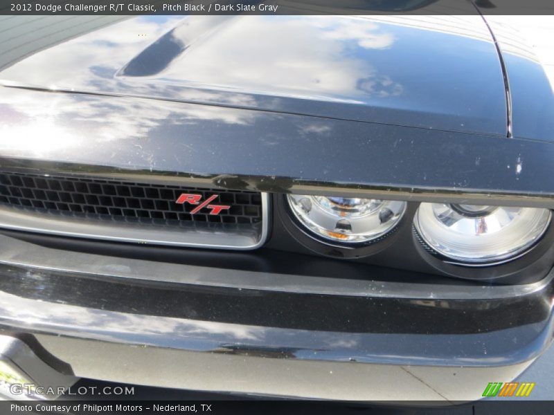 Pitch Black / Dark Slate Gray 2012 Dodge Challenger R/T Classic