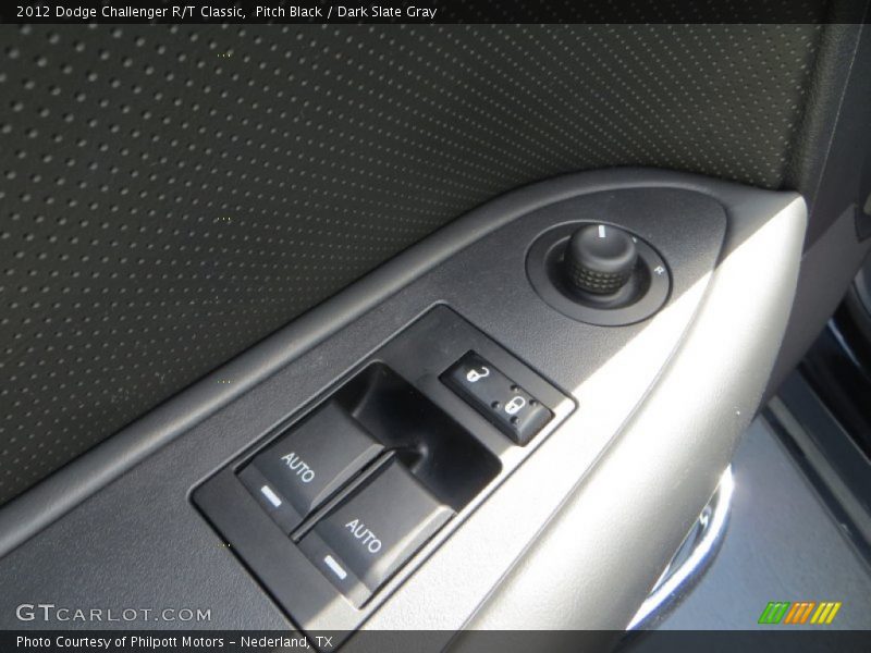 Pitch Black / Dark Slate Gray 2012 Dodge Challenger R/T Classic