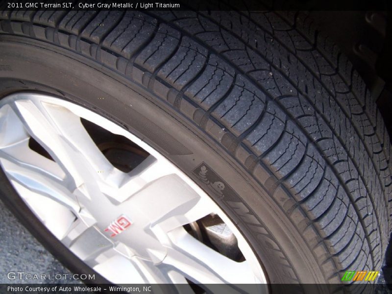 Cyber Gray Metallic / Light Titanium 2011 GMC Terrain SLT