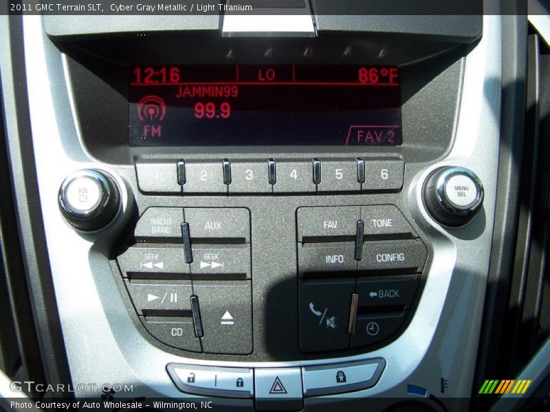 Cyber Gray Metallic / Light Titanium 2011 GMC Terrain SLT