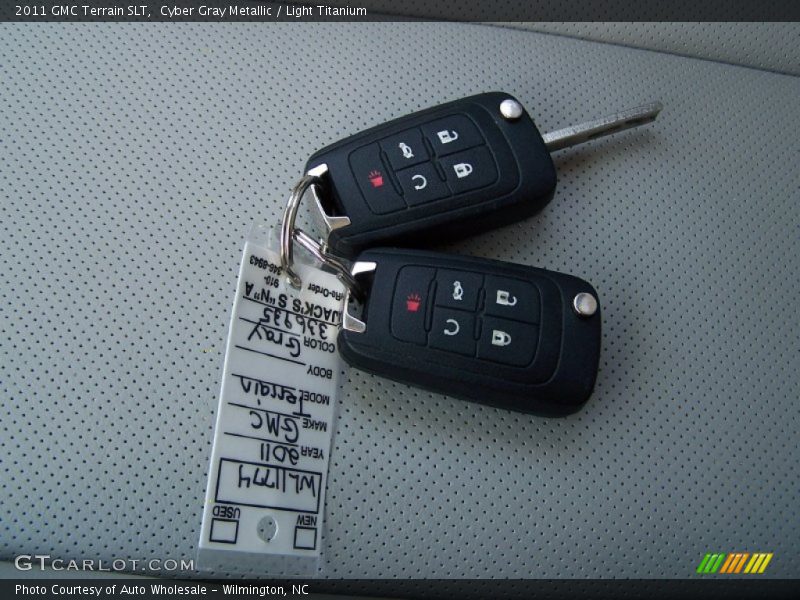 Cyber Gray Metallic / Light Titanium 2011 GMC Terrain SLT
