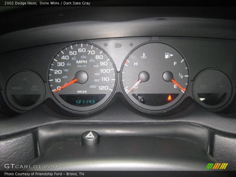 Stone White / Dark Slate Gray 2002 Dodge Neon