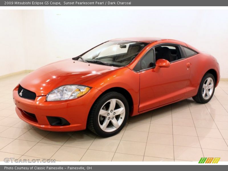 Front 3/4 View of 2009 Eclipse GS Coupe