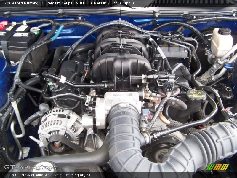 Vista Blue Metallic / Light Graphite 2009 Ford Mustang V6 Premium Coupe