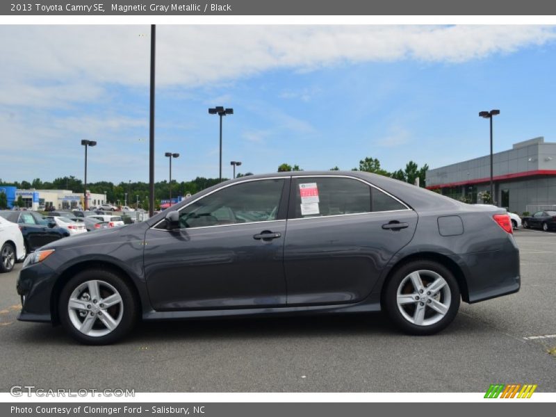 Magnetic Gray Metallic / Black 2013 Toyota Camry SE