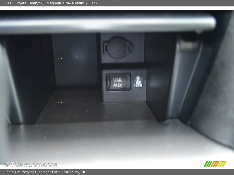 Magnetic Gray Metallic / Black 2013 Toyota Camry SE