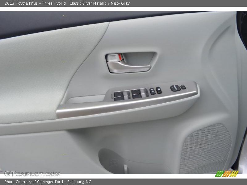 Classic Silver Metallic / Misty Gray 2013 Toyota Prius v Three Hybrid
