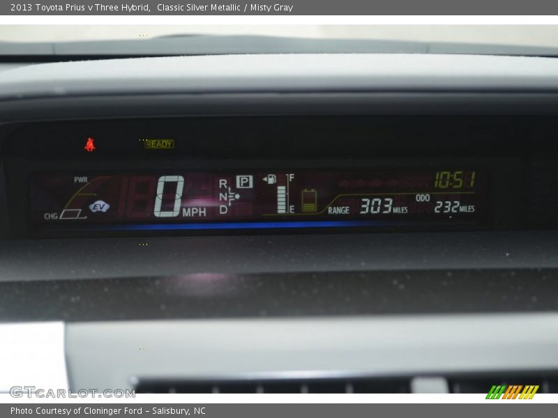 Classic Silver Metallic / Misty Gray 2013 Toyota Prius v Three Hybrid