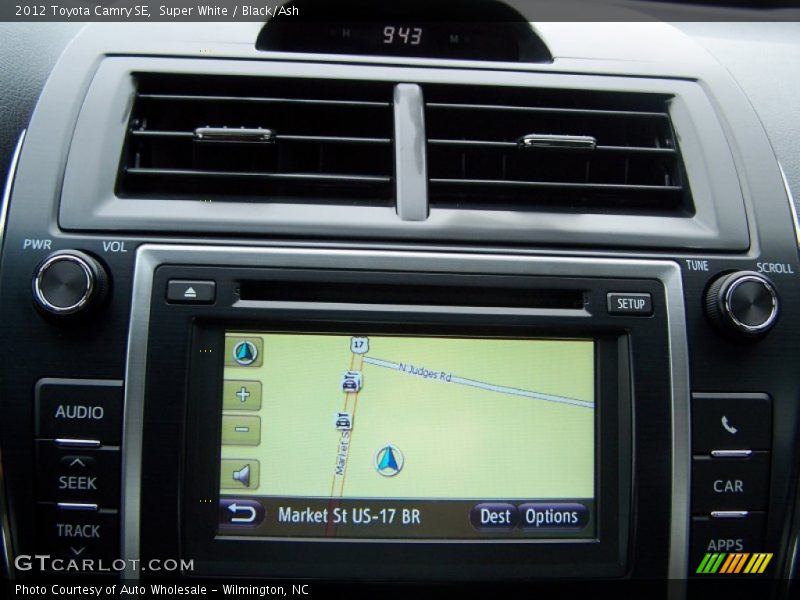 Super White / Black/Ash 2012 Toyota Camry SE