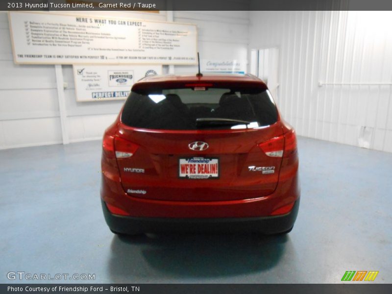 Garnet Red / Taupe 2013 Hyundai Tucson Limited