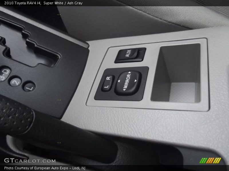 Super White / Ash Gray 2010 Toyota RAV4 I4