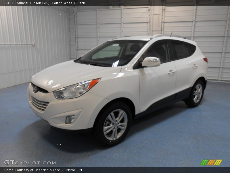 Cotton White / Black 2013 Hyundai Tucson GLS