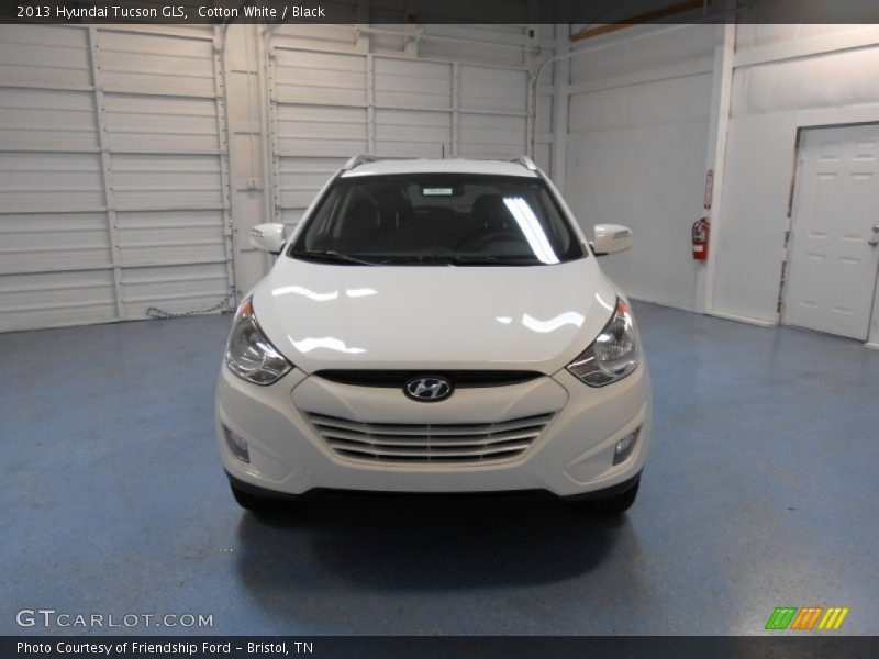 Cotton White / Black 2013 Hyundai Tucson GLS