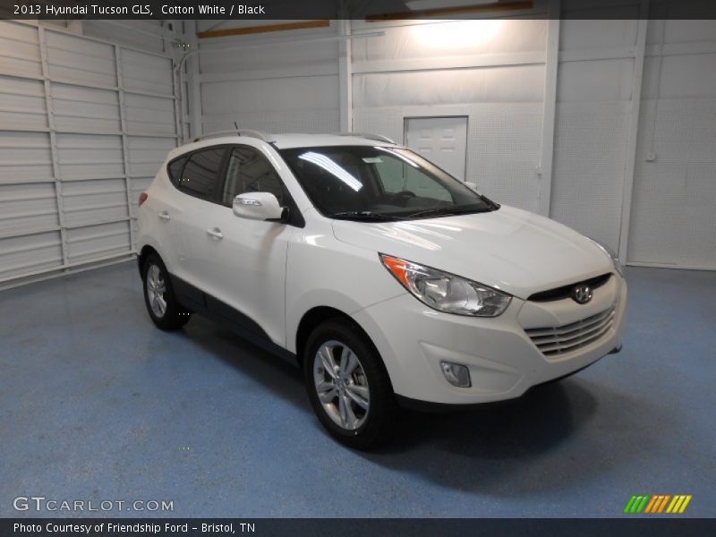 Cotton White / Black 2013 Hyundai Tucson GLS
