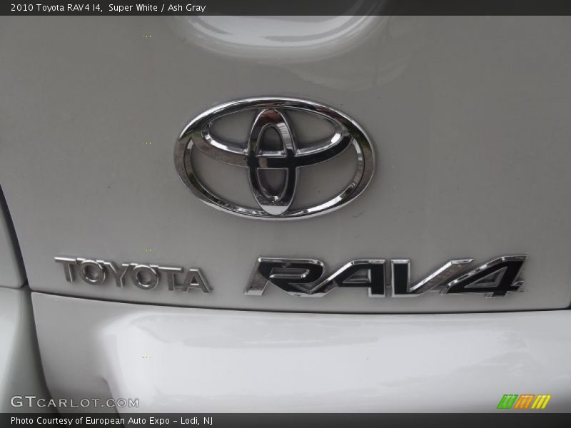 Super White / Ash Gray 2010 Toyota RAV4 I4