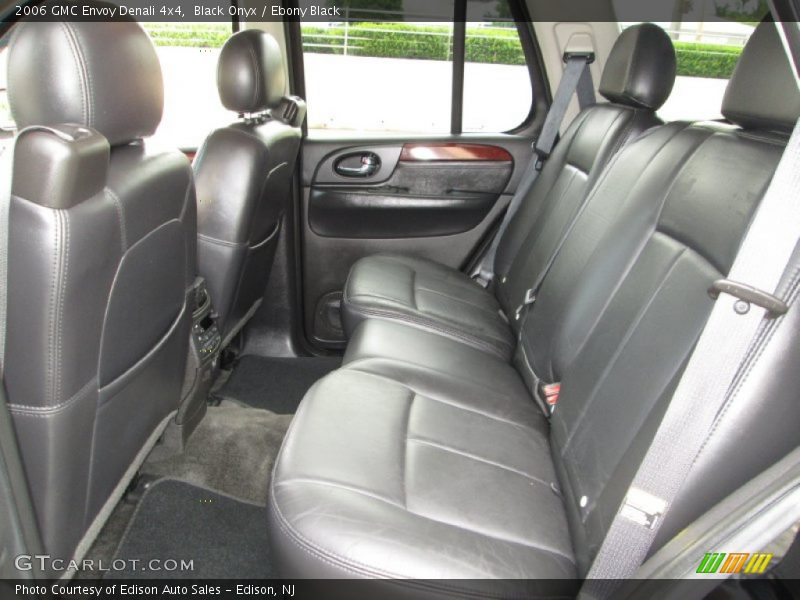 Black Onyx / Ebony Black 2006 GMC Envoy Denali 4x4