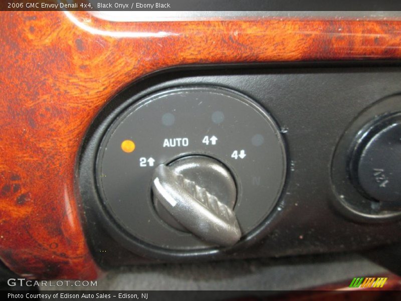 Black Onyx / Ebony Black 2006 GMC Envoy Denali 4x4