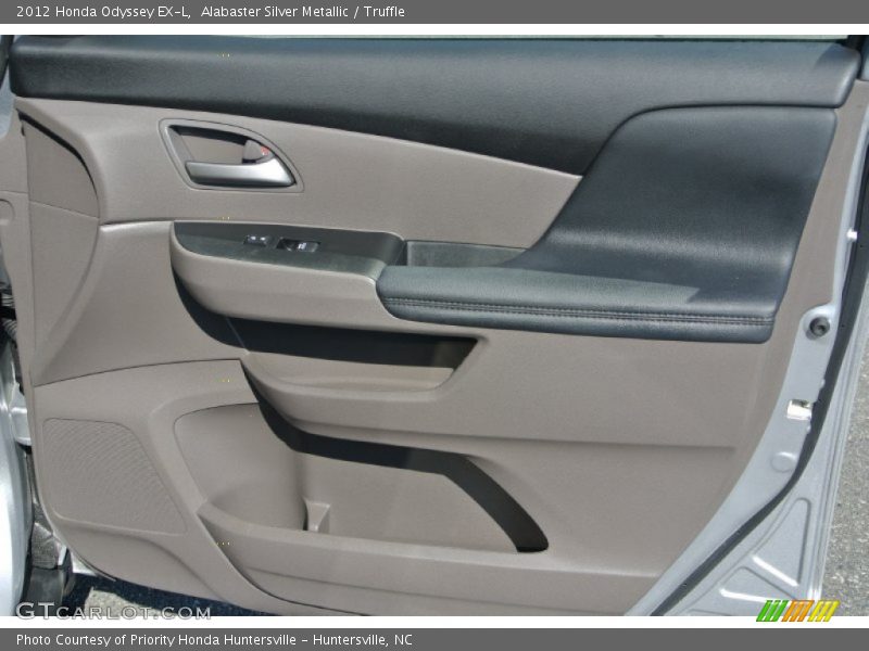 Alabaster Silver Metallic / Truffle 2012 Honda Odyssey EX-L