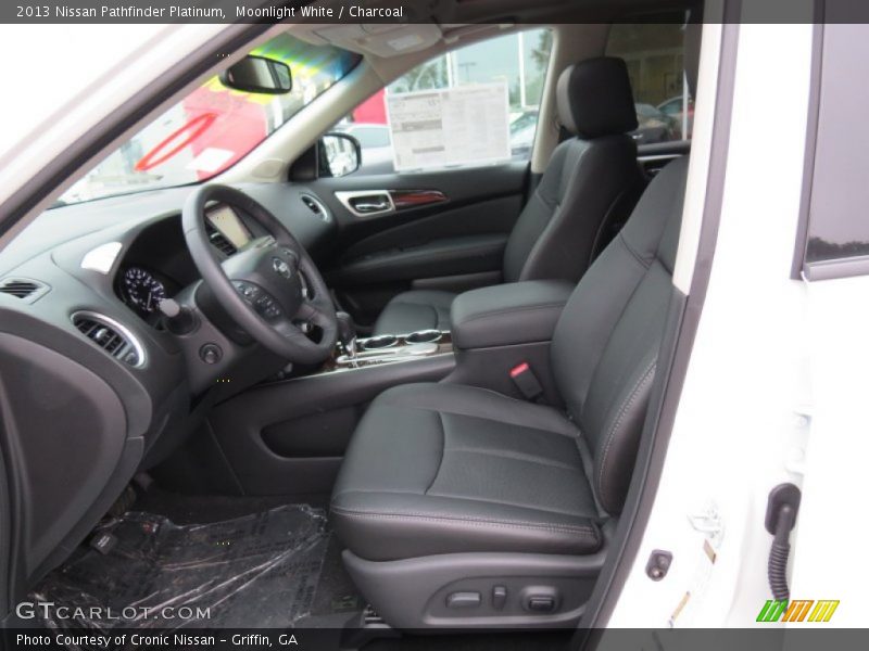 Moonlight White / Charcoal 2013 Nissan Pathfinder Platinum