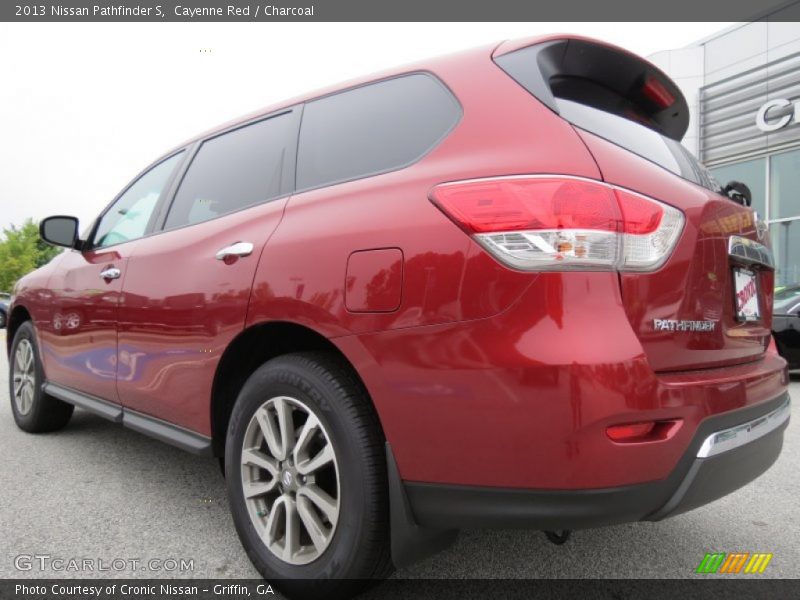 Cayenne Red / Charcoal 2013 Nissan Pathfinder S