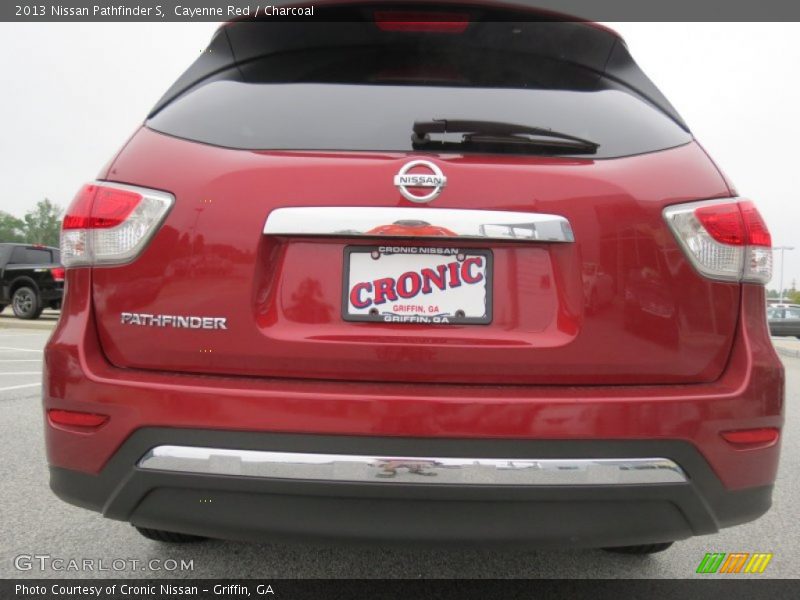 Cayenne Red / Charcoal 2013 Nissan Pathfinder S