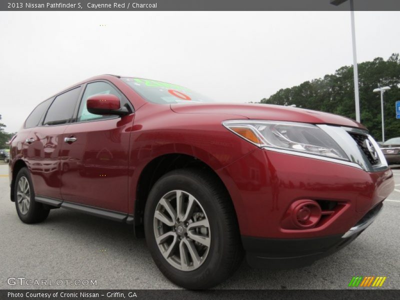 Cayenne Red / Charcoal 2013 Nissan Pathfinder S
