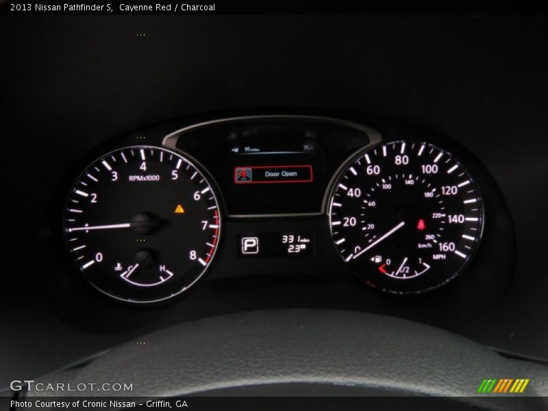 Cayenne Red / Charcoal 2013 Nissan Pathfinder S