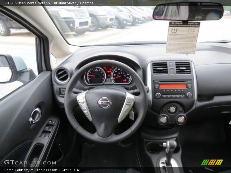 Dashboard of 2014 Versa Note SV