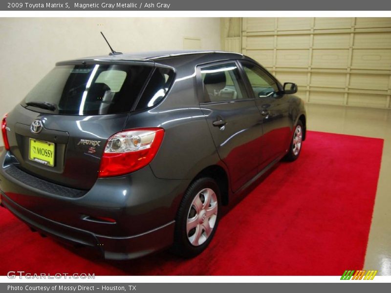 Magnetic Gray Metallic / Ash Gray 2009 Toyota Matrix S