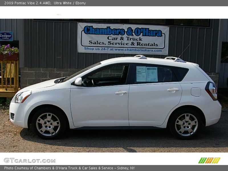 Ultra White / Ebony 2009 Pontiac Vibe 2.4 AWD