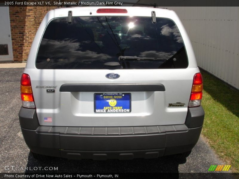 Silver Metallic / Medium/Dark Flint Grey 2005 Ford Escape XLT V6