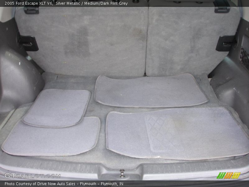 Silver Metallic / Medium/Dark Flint Grey 2005 Ford Escape XLT V6