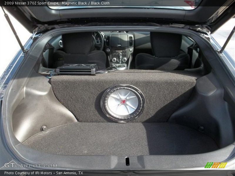 Magnetic Black / Black Cloth 2009 Nissan 370Z Sport Coupe