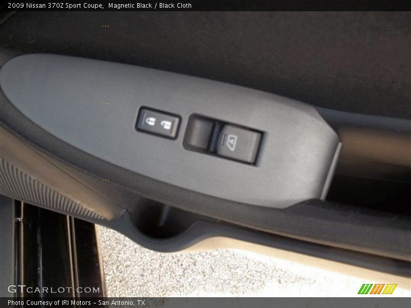 Magnetic Black / Black Cloth 2009 Nissan 370Z Sport Coupe