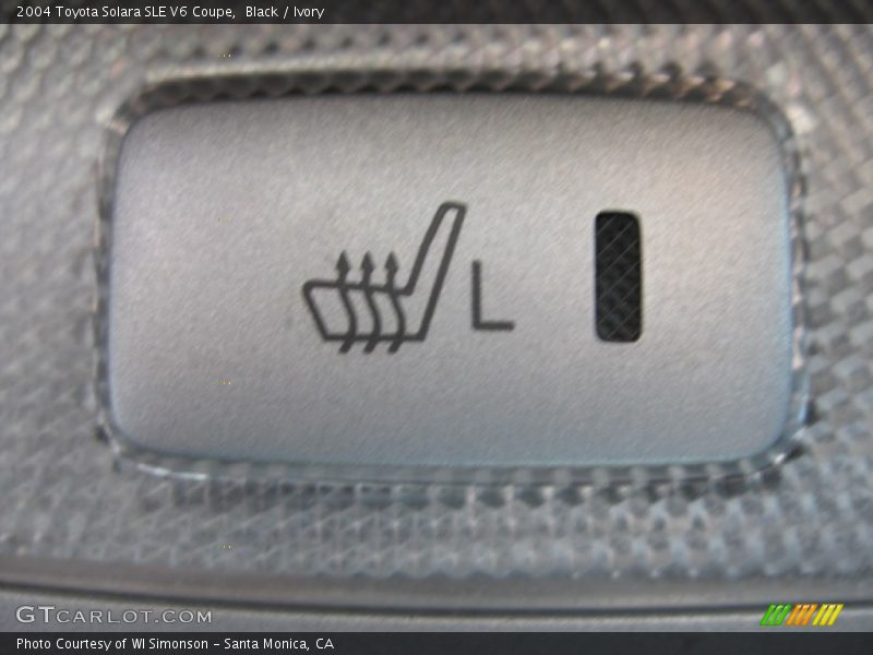 Black / Ivory 2004 Toyota Solara SLE V6 Coupe