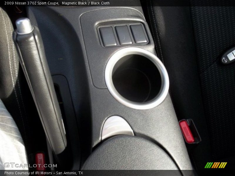 Magnetic Black / Black Cloth 2009 Nissan 370Z Sport Coupe