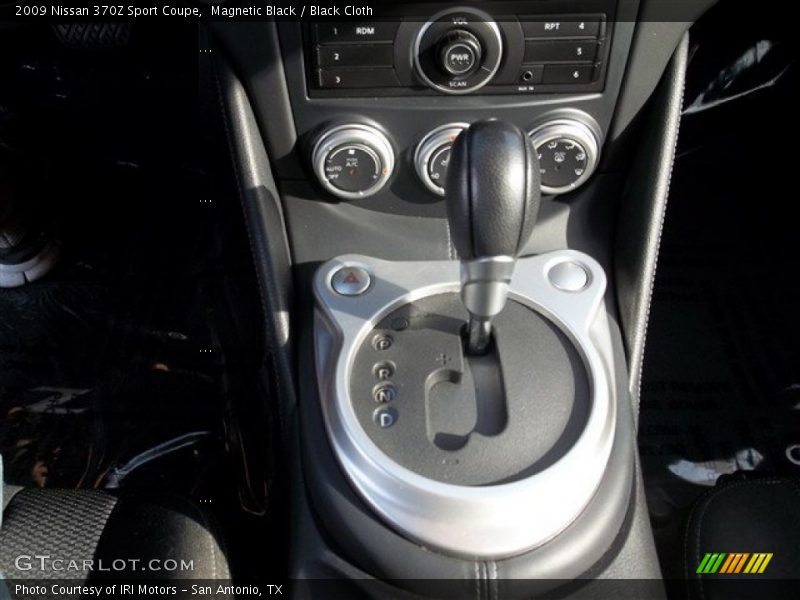 Magnetic Black / Black Cloth 2009 Nissan 370Z Sport Coupe